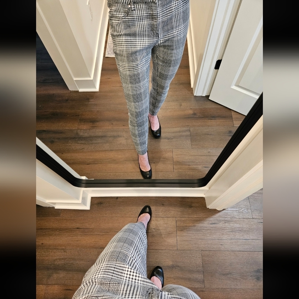 Refuge Plaid Skinny Pants - Size 8 - Picture 5 of 12